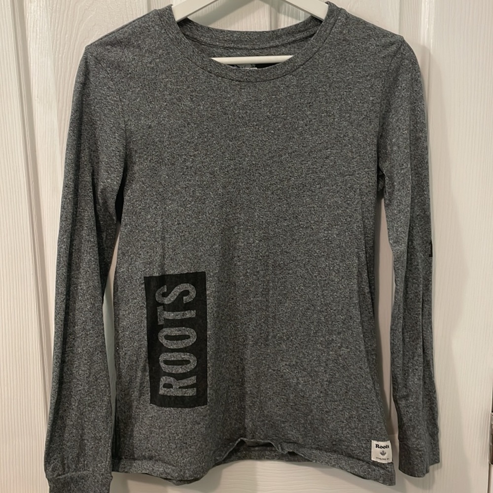 NWOT Roots salt n pepper long sleeve